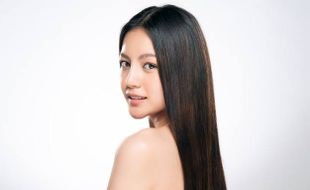 Hai Ladies! Ini Cara Meluruskan Rambut Secara Alami