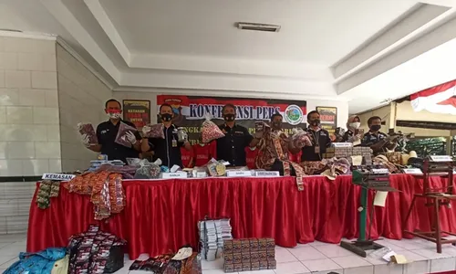 Pabrik Obat & Jamu Ilegal di Cilacap Digerebek, Polisi Sita Ini