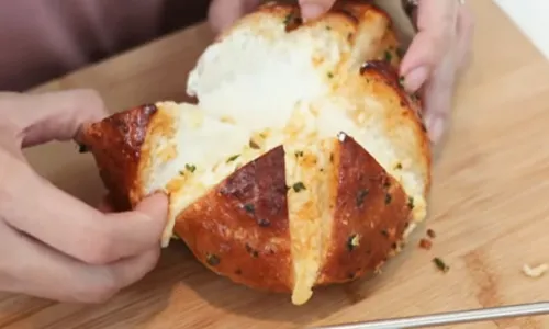 Masak Yuk! Begini Cara Membuat Korean Garlic Bread Ala Chef Devina Hermawan