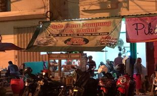 Lapar di Tengah Malam? Yuk Coba Kuliner Murah Soto Ayam Kampung Pak Timbul di Solo