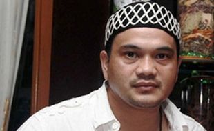 Sepi Job, Vicky Anak Rhoma Irama Kini Jualan Bakso Aci