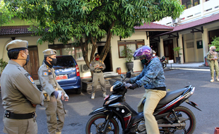 Terjaring Operasi Masker, ASN di Dinas Perizinan Sragen Ini Didenda Rp50.000