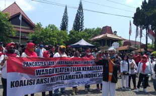 Gebrak Klaten Gelar Aksi Damai Tolak KAMI