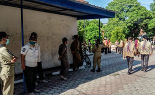 Satpol PP Sragen Operasi Masker di 2 OPD, Hasilnya Zonk