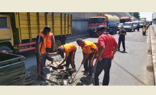 Duh, Penutup Saluran Air Underpass Makamhaji Sukoharjo Kerap Hilang Dicuri