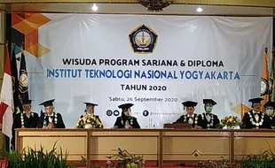 ITNY Wisuda 488 Lulusan Secara Daring, Ini Harapan Rektor