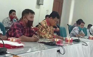 Ogah Direlokasi, 3 Paguyuban Pedagang di Sragen Mengadu ke DPRD