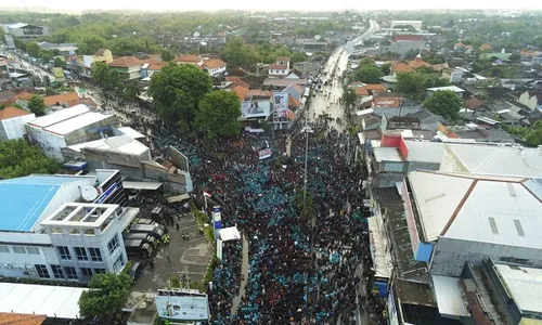 10 Berita Terpopuler : Ribuan Orang Demo Tolak Omnibus Law di Bundaran Kartasura