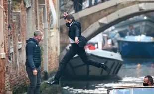 Syuting Mission Impossible 7, Tom Cruise Lompat dari Kapal ke Kapal