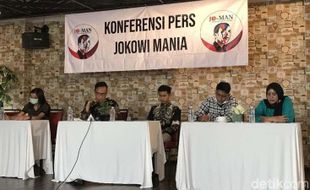 Walah, Dua Kelompok Relawan Jokowi Ini Malah Ribut Soal 10 Menteri Berkinerja Buruk