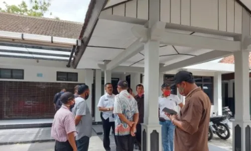 Mau Keluhkan Pupuk Langka, Petani & LSM Kecele Ternyata DPRD Karanganyar Sedang Kunker