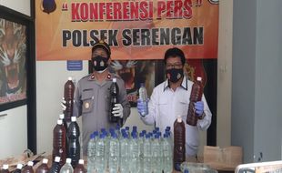 Angkut 600 Liter Ciu Murni dan Oplosan Gedang Klutuk di Serengan Solo, 2 Orang Ditangkap