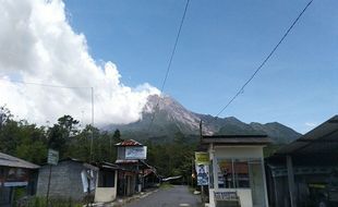 BPPTKG Ungkap Dampak Aktivitas Guguran Lava Gunung Merapi