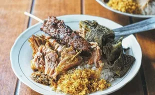 Kuliner Khas Malang: Sensasi Jeroan Empuk dan Gurih Ada di Nasi Buk