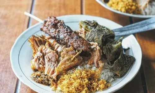 Kuliner Khas Malang: Sensasi Jeroan Empuk dan Gurih Ada di Nasi Buk