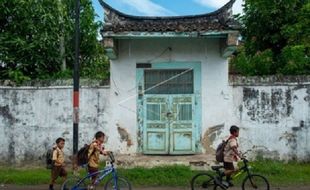 Ingat! Pintu Rumah Menurut Fengsui Tarik Rezeki & Berkah