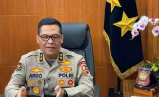 Polri Terbitkan Buku Panduan Tangani Covid-19