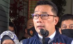 Siap Turun Jabatan, Ridwan Kamil Tuntut Tanggung Jawab Kerumunan Mahfud MD