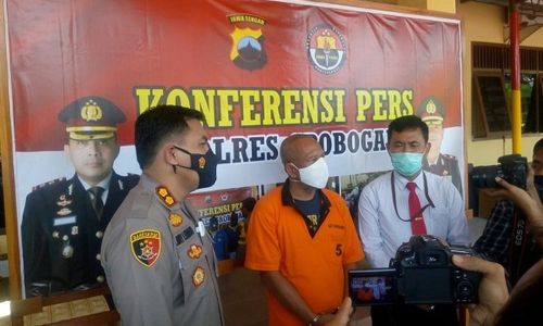 Lagi Hisap Ganja, Seorang Kades di Grobogan Ditangkap Polisi