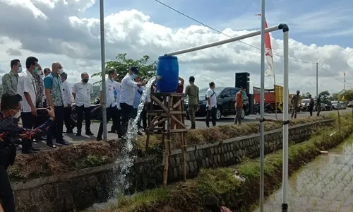 Pemkab Karanganyar Bantu Meteran Listrik 35 Kelompok Tani