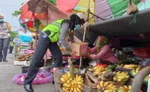 Satlantas Polres Boyolali Bagikan Paket Kebutuhan Pokok, Ini Tujuannya…