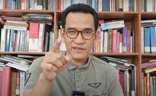 Refly Harun Sarankan Ini untuk Tuntaskan Konflik Partai Demokrat...