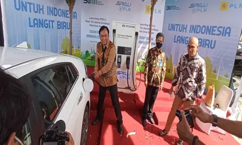 Kedua di Jateng, Sragen Kini Miliki SPKLU untuk Charging Mobil Listrik