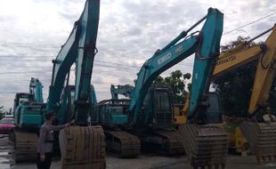 Polisi Gerebek Tambang Galian C Ilegal di Lereng Merapi, 6 Backhoe dan 7 Truk Disita