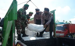 11 Ton Beras untuk Sokong Warga Klaten Terdampak Covid-19