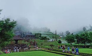 Hari Pertama Buka, Wisata Candi Sukuh dan Ceto Karanganyar Sepi Pengunjung