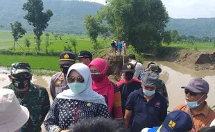 Tanggul Burikan Jebol, Ini Kata Bupati Soal Penanganannya