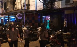 Tegas! Nekat Buka Hingga Tengah Malam, Tempat Karaoke di Semarang Ini Disegel