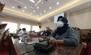 Datangi DPRD Sukoharjo, Perwakilan Pedagang Kuliner Lontarkan Unek-Unek Sampai Nangis