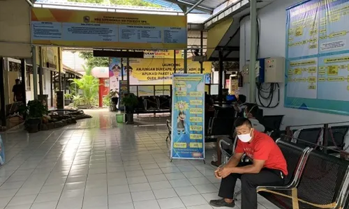 Pemohon Dokumen Kependudukan di Karanganyar Melonjak 7 Kali Lipat