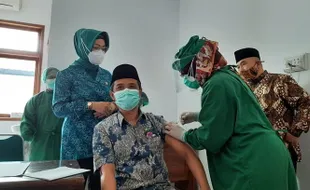 Batal Divaksin Pertama, Ini Alasan Bupati Wardoyo