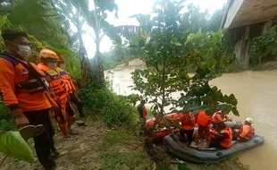 Warga Geyer Grobogan Belum Ditemukan, Tim SAR Terkendala Hujan