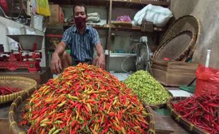 Harga Cabai Rawit Merah Melejit, Tengkulak Sragen Punya Trik Agar Warga Mampu Beli