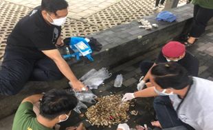 Miris, Seribuan Puntung Rokok Ditemukan di Kawasan Tanpa Rokok Solo