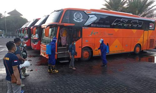 Nekat Piknik ke Bali, Lima Bus Rombongan Pedagang Cepogo Digiring ke Asrama Donohudan