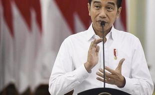 Kisruh Partai Demokrat: Menunggu Sikap Tegas Jokowi Terkait Moeldoko