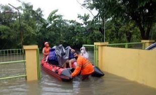 Terendam 1,2 M, Banjir di Ngaliyan Berangsur Surut