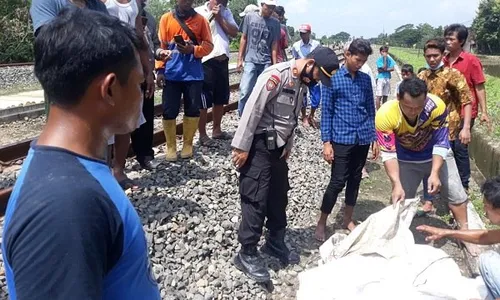 Awas! Seberangi Rel, Pejalan Kaki di Gubug Tewas Tertabrak KA