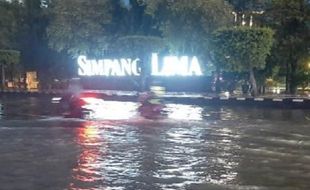 Ini Dokumentasi Semarang Dilanda Banjir saat Hujan Lebat