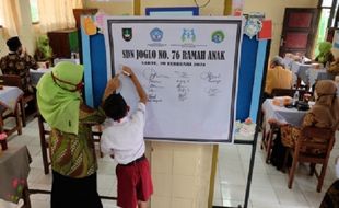 SDN di Solo Deklarasikan Sekolah Ramah Anak, Guru Berperan Penting...