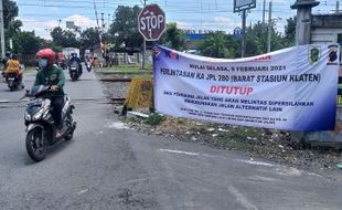 Perlintasan KA Barat Stasiun Klaten Ditutup, Pelaku Usaha di Dekat Lokasi Tetap Kalem