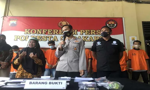 Ikut Rilis Kasus Narkoba di Polresta Solo, Begini Ungkapan Penerjemah Bahasa Isyarat