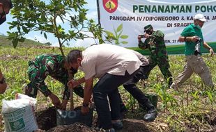 5.200 Hektare Lahan Perhutani di Sragen Dikembangkan Jadi Sentra Buah-Buahan