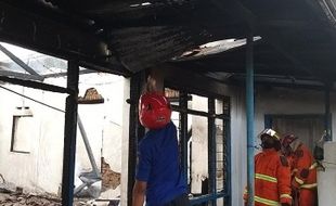 Berawal dari Ledakan di Kamar, Rumah Nenek-Nenek di Madiun Ludes Terbakar