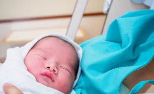 Pemakaian Gurita pada Bayi Tak Disarankan, Ini Alasannya