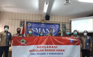 SMAN 3 Solo Deklarasikan Sekolah Ramah Anak, Mantap!